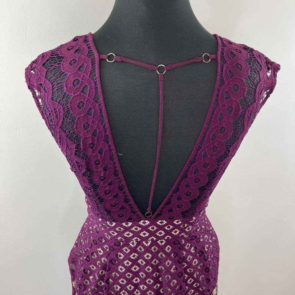 FREE PEOPLE One Million Lovers Plum Purple Lace Open Back Mini Cocktail Dress 4 - Picture 7 of 9